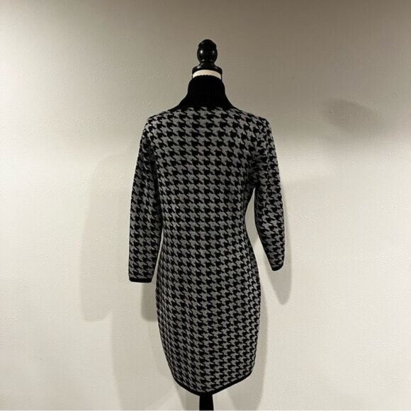 Calvin Klein v-neck houndstooth print sweater dress - Picture 7 of 12